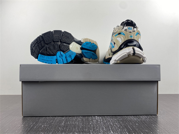 BLCG 677403 W2RB6 2028