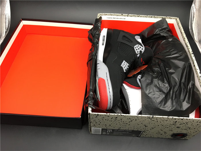 Jordan 4 Retro Bred (2019) 308497-089