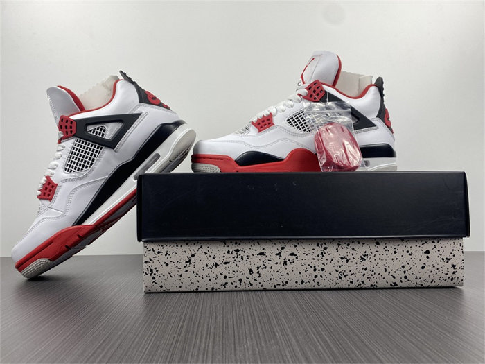 Jordan 4 Retro FIRE RED DC7770-160