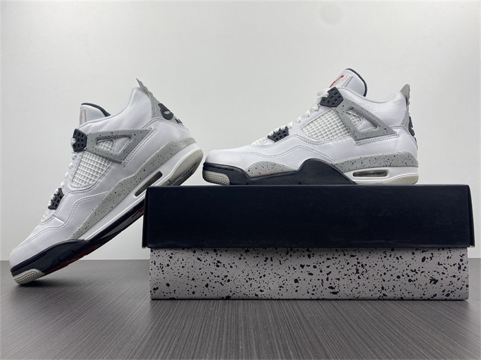 Jordan 4 Retro White Cement 840606-192