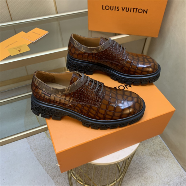 Lv Loafer 002
