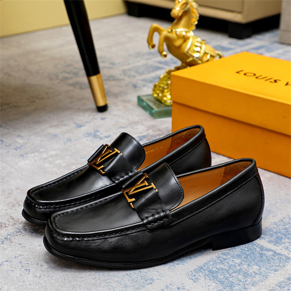 Lv Loafer 014
