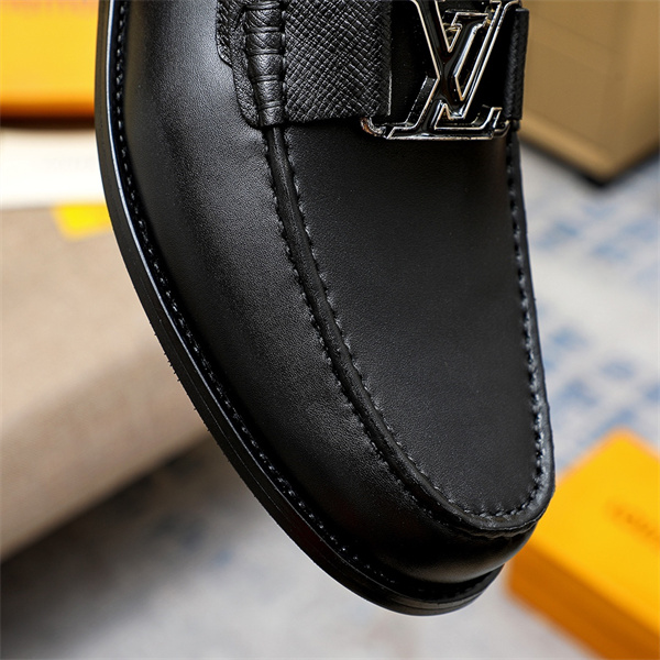 Lv Loafer 022