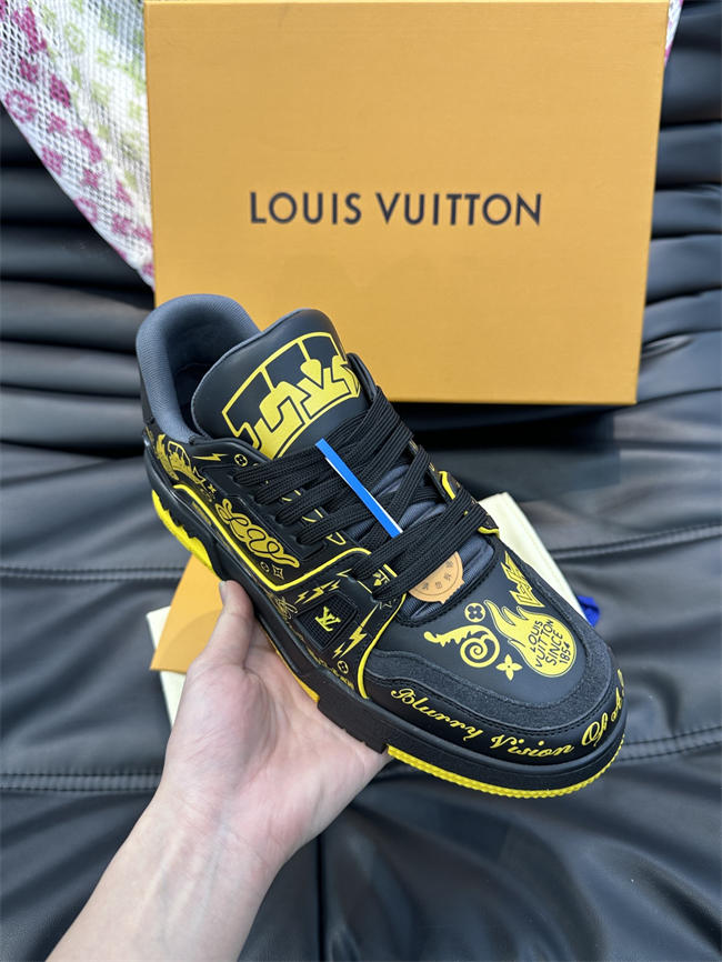Lv Trainer Sneaker 60
